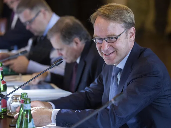 Karlsruhe: spetta alla Bundesbank decidere sul QE. Accordo o strappo finale tra Berlino e Francoforte?