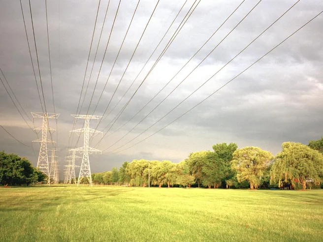 Caro energia, un salasso per le imprese: rincari oltre il 100% dal 2021