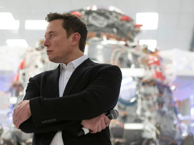 Elon Musk lancia un avvertimento terribile sull’economia