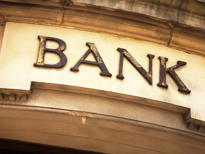 Cosa fare se la banca blocca il conto corrente