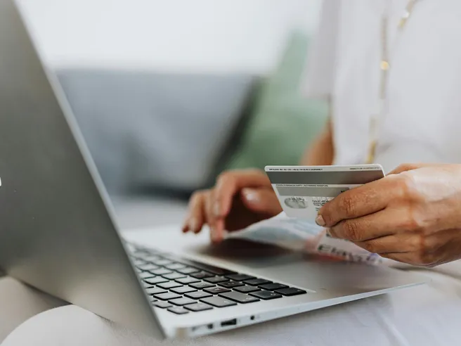 Con SelfyConto c’è il 5% di cashback sulle spese mensili: ecco come funziona