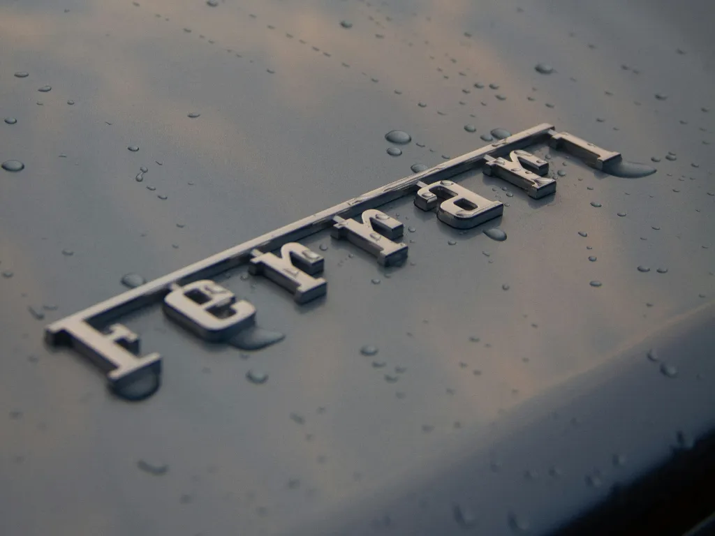 Ferrari chiude un trimestre da record, ma i dazi fanno ancora paura