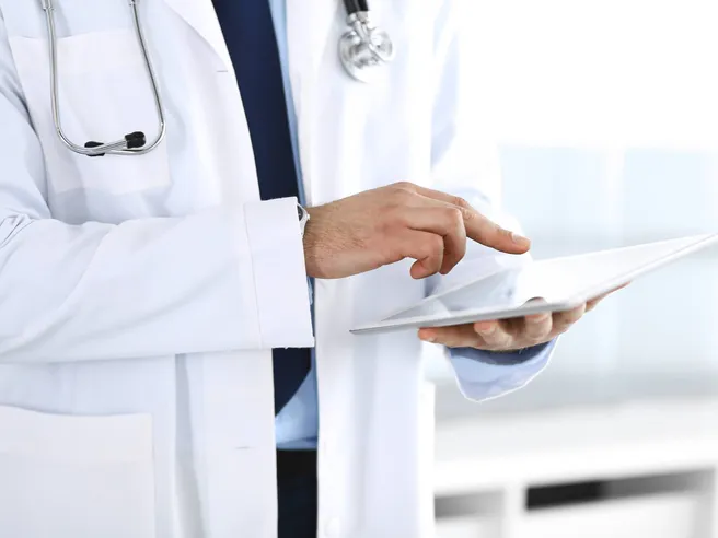 Rinnovo CCNL Sanità: stipendi e trattative in stallo