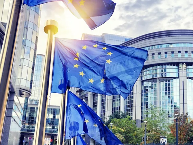 Eurozona: Pmi confermano solida crescita anche nel terzo trimestre
