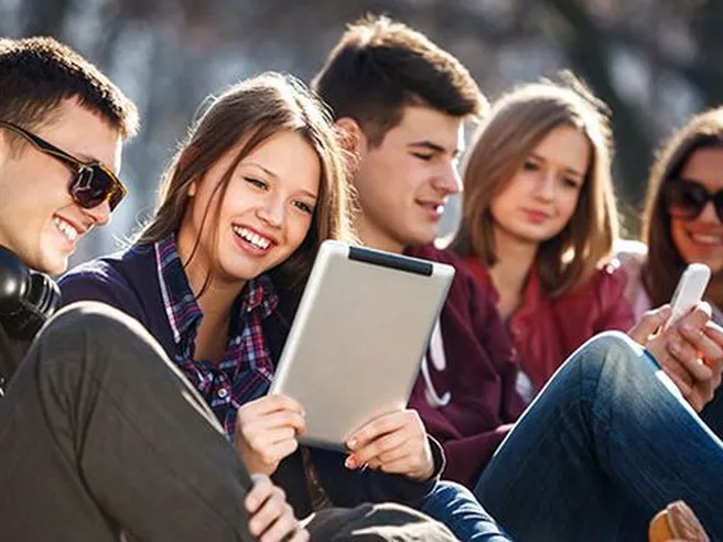 Under 30 pagano sempre più con app, wallet e carte. Il futuro è il Buy Now Pay Later