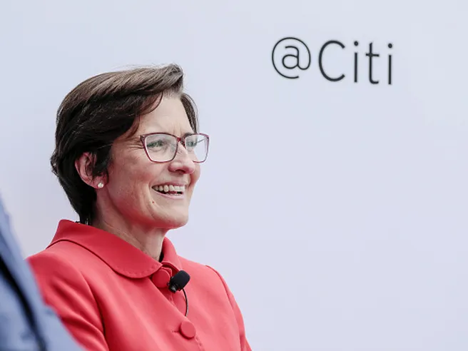 Citigroup contro smart working folle da Covid: ceo Fraser lancia venerdì Zoom-free dopo news shock Goldman Sachs