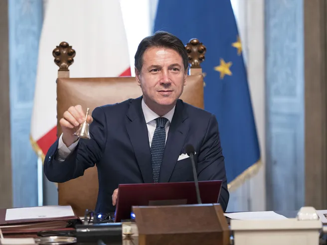 Atlantia teme di nuovo il peggio, Conte gelido su concessione: ‘ci sono condizioni per revoca’