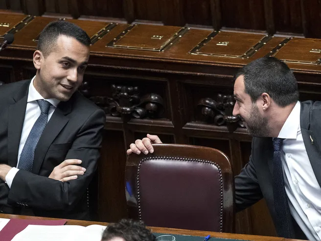 Tutte le promesse di Salvini in manovra calcolata a 42 mld. Lui: decifit può aumentare, ‘regola 3% non è Bibbia’