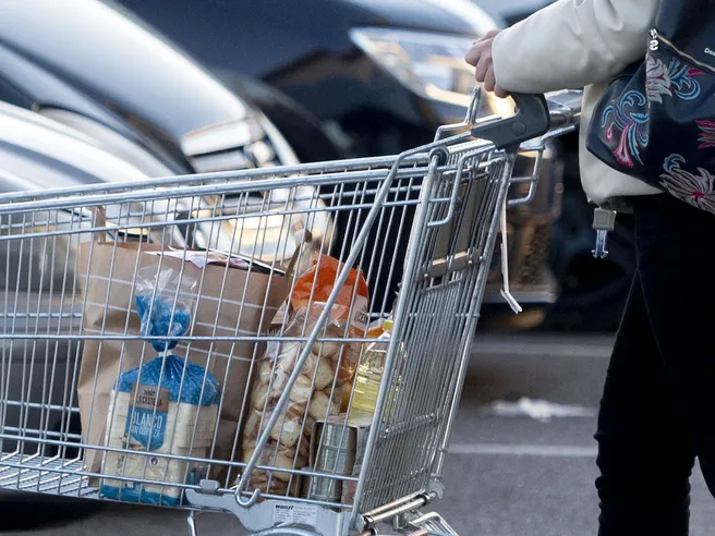 In quale supermercato conviene fare la spesa? La classifica di Altroconsumo
