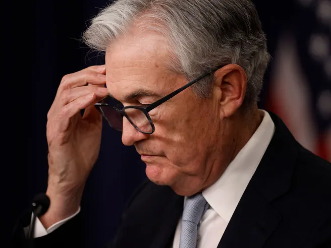 La Fed ha finito con i maxi rialzi dei tassi? La frase sul tasso terminale di Powell manda in tilt i mercati