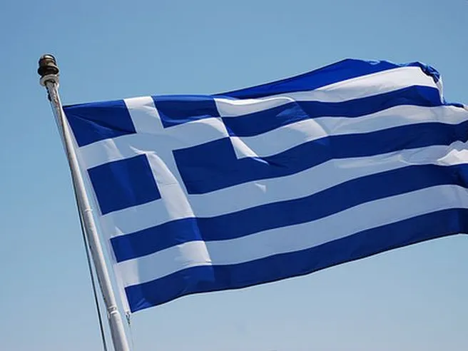 La Grecia volta pagina, fine del commissariamento dopo 8 anni di crisi. Eurogruppo concede alleggerimento debito