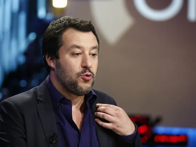 Italia nuota nel contante, 86% transazioni in cash. Proposta Lega: condono cassette sicurezza con aliquota 15%