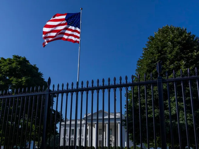 Trump propone una cauzione fino a 15 mila dollari per il visto