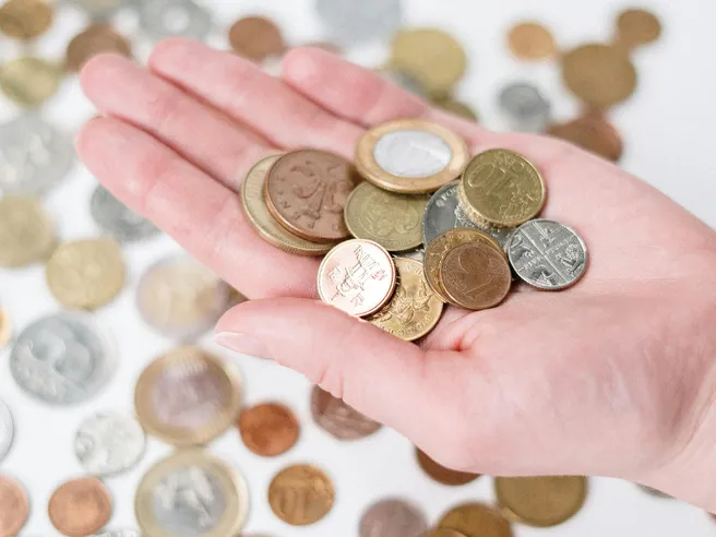 Euro o dollaro? La moneta europea diventa il nuovo rifugio degli investitori