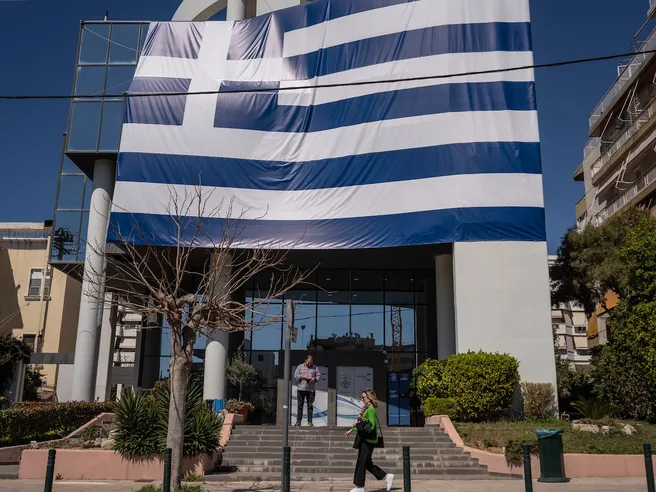 Debito pubblico: Italia da triste primato, si appresta a battere la Grecia