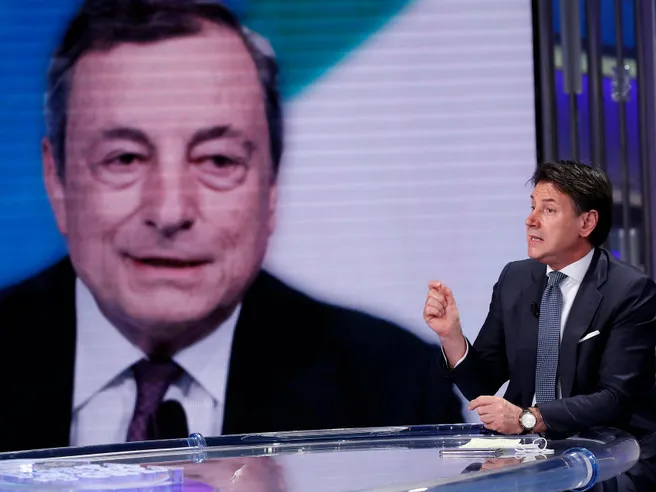 Il M5S di Conte sferra l’attacco a Draghi, niente voto al decreto aiuti. Nell’estate rovente l’ennesima crisi di governo italiana