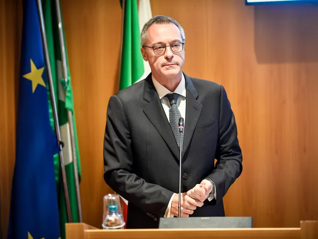 Confindustria non segue ottimismo Gualtieri: ‘recupero PIL tormentato, nel 2020 fino a -11%’