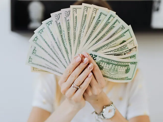 Conto online e interessi al 2,26% pagati ogni settimana: ecco bunq