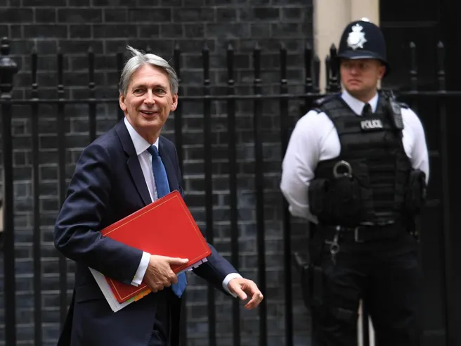 Si profila rischio Hard Brexit per la City. Ministri UK: Ue non apra a crisi finanziaria stile crash del 2008