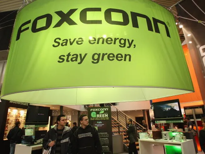 Coronavirus, per consegne smartphone Cina rischio crollo -50%. Apple ostaggio di Foxconn