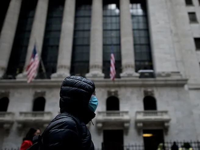 La Fed ha ancora paura del COVID: nessun rialzo tassi fino al 2022 e Pil Usa -6,5% quest’anno