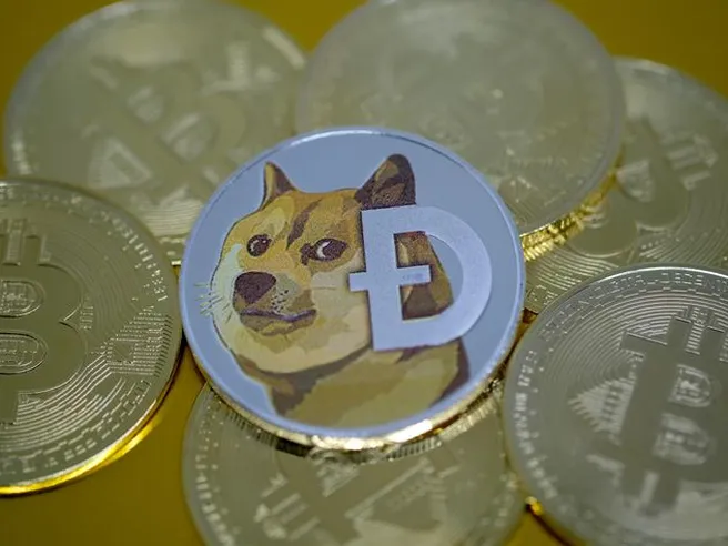 Coinbase pronta al Dogecoin-Day:  tra qualche ora trading cripto meme sulla sua piattaforma professionale
