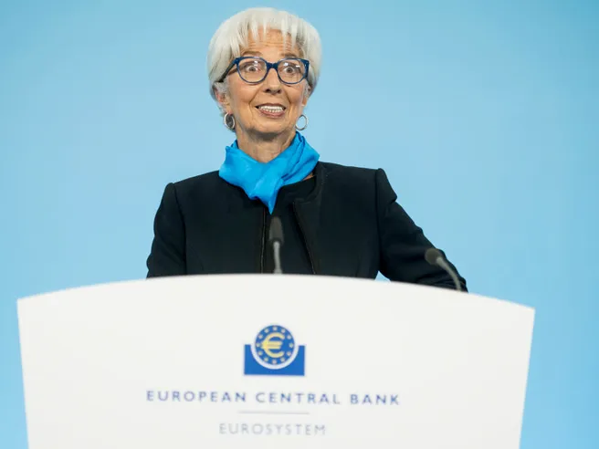 Bce alza tassi, Lagarde ribatte a Meloni ma ancora nessun segnale QT. Boom di buy sui BTP