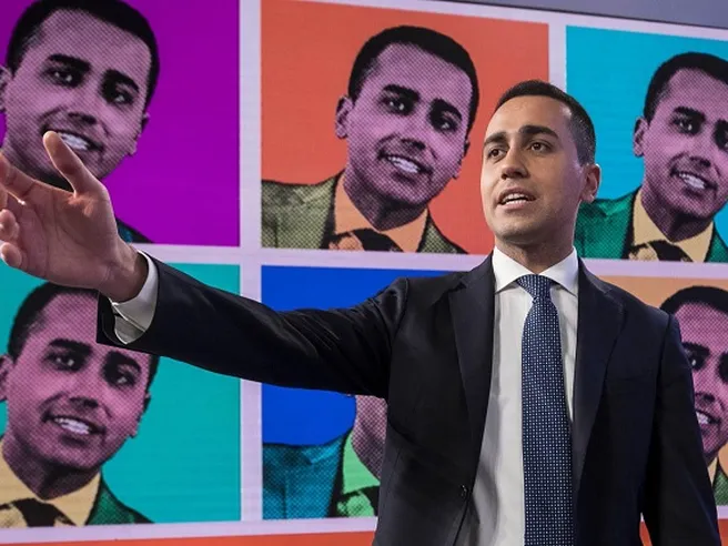 Manovra: pagare premi a statali in BTP? Battute al vetriolo sui social: ‘Pagare in BTP anche stipendi politici’