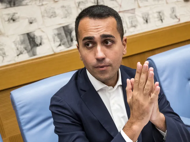 Alitalia, socio (sempre che si trovi) dopo elezioni europee? Di Maio e il mal di testa Atlantia
