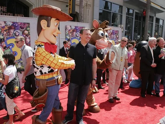 Walt Disney mette le mani sulla 21th Century Fox per  52,4 mld $ e lancia sfida a Netflix
