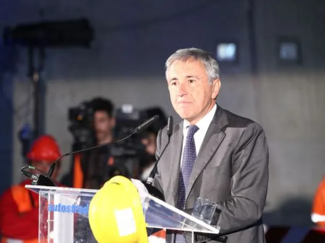 Atlantia cade in Borsa con notizia arresti in Autostrade per crollo Ponte Morandi. Ex AD Castellucci ai domiciliari