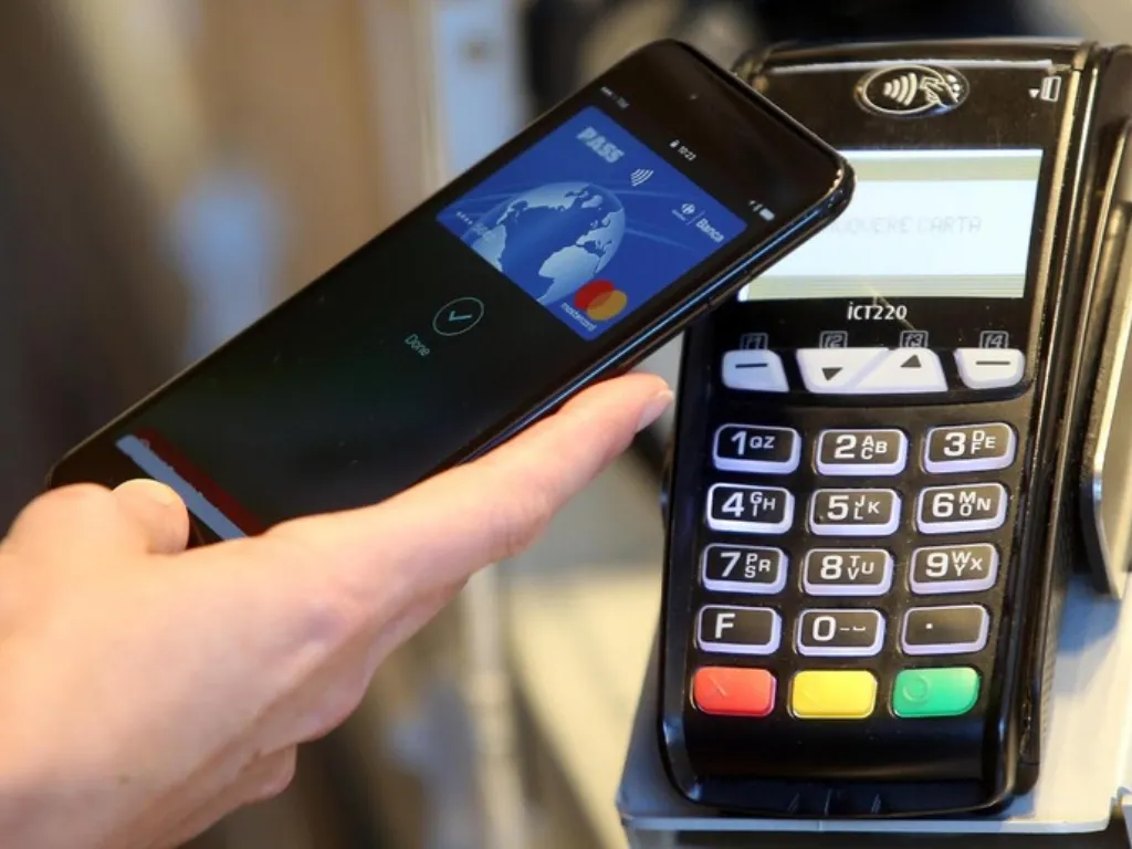 Pagamenti all’estero: i circuiti e le carte più convenienti