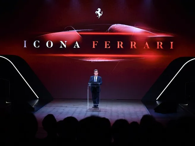 Aggregazione Ferrari-Armani, l’ipotesi che circola tra le banche d’affari. Ma Exor per ora dice no