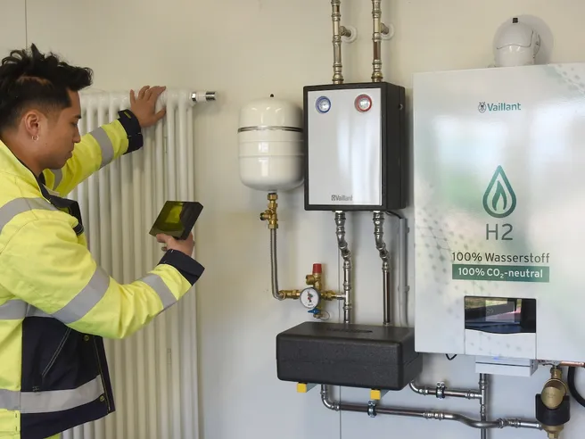 Case Green, arriva l’ok dal Parlamento Ue. Stop alle caldaie a gas
