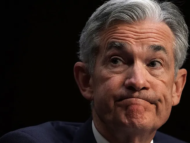 Fed: inizia ritiro graduale misure di emergenza anti-Covid. Powell pronto a scaricare sui mercati corporate bond ed ETF