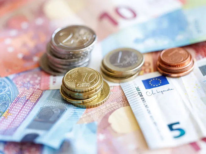 Bonus Natale, il contributo da 100 euro ora si può richiedere su NoiPA per i dipendenti pubblici