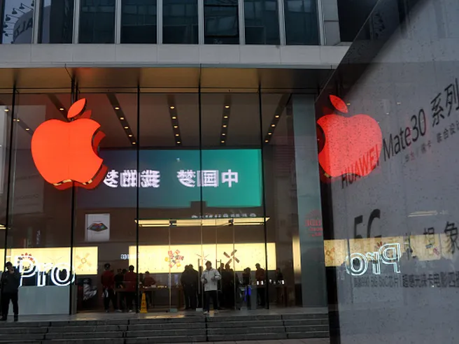 Apple batte stime utili e fatturato grazie agli iPhone. Prossima sfida: coronavirus
