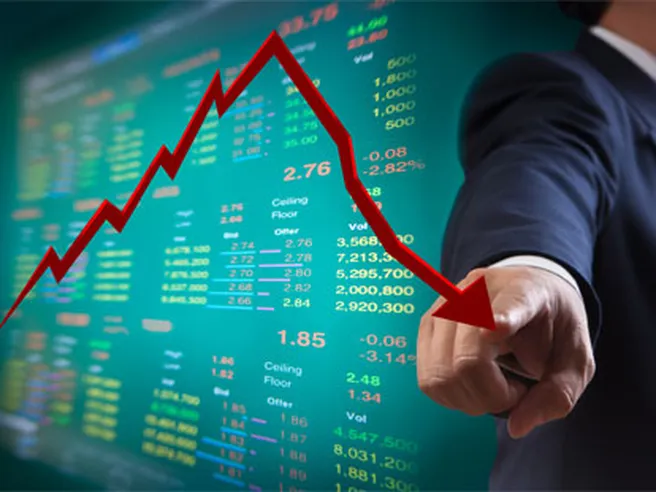 Mercati in rosso su tensioni commerciali e diplomatiche: Piazza Affari la peggiore affossata dalle banche