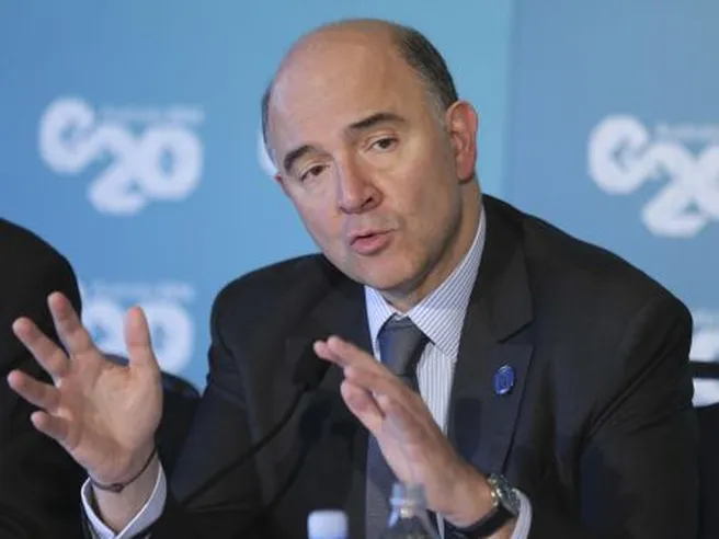 Bocciatura manovra, il Day After, alert Conte su spread. Moscovici: ‘non sono Babbo Natale, troppo facile sparare al pianista’