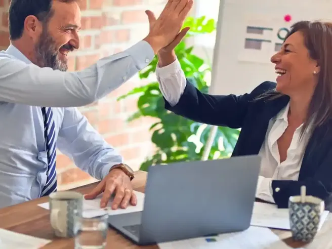 Carta aziendale senza limiti (e con cashback reale): apri il conto Vivid Money e scopri l’offerta