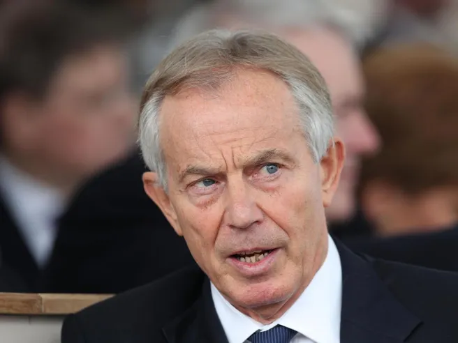 Blair porta avanti la crociata contro la Brexit: è una follia, elettori UK hanno il diritto di ripensarci