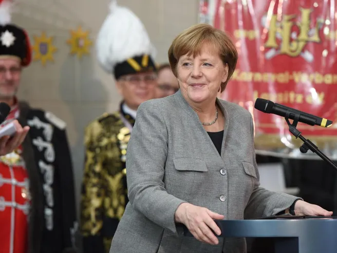 Merkel-Schulz: accordo raggiunto per Grosse Koalition, ministro Finanze socialdemocratico Olaf Scholz