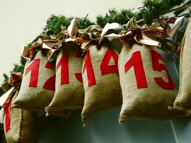 Tredicesime 2020 più leggere: per Cgia persi 3 mld rispetto al 2019. Consumi Natale rischiano calo fino al 15%