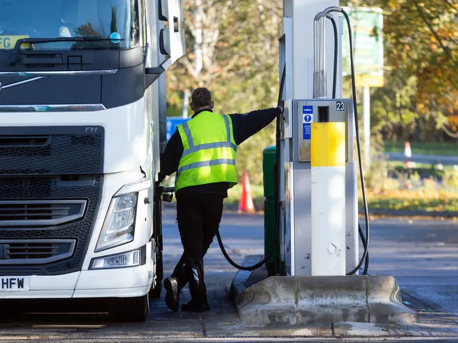 Carburanti, dietro l’aumento dei prezzi c’è la speculazione?