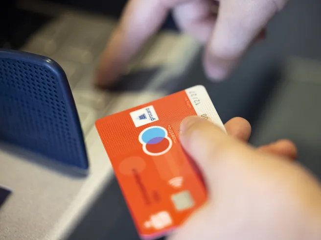 Con il bancomat gli italiani prelevano un miliardo al giorno