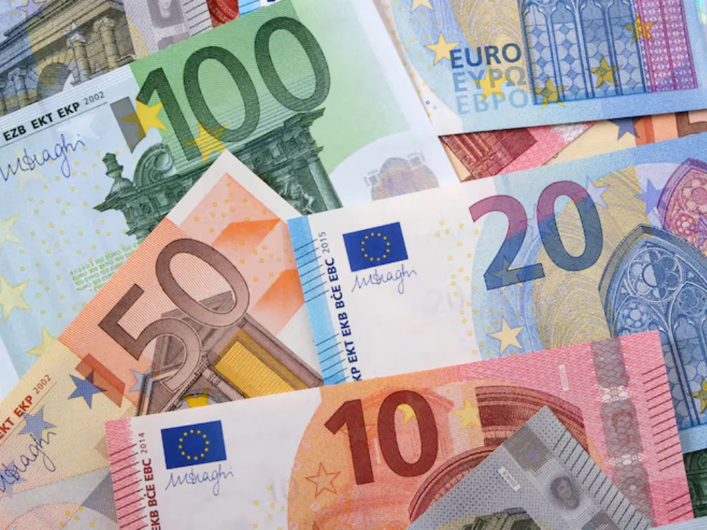 Allarme Debito Pubblico Italiano: Nuovo Record Storico a Marzo Supera i 3.000 Miliardi di Euro
