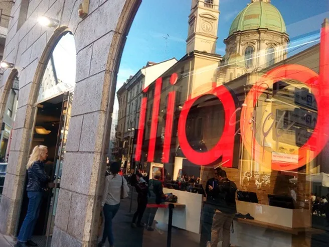 Tlc: Iliad posticipa a dopo l’estate il lancio del fisso in Italia e cerca intesa con Fibercop