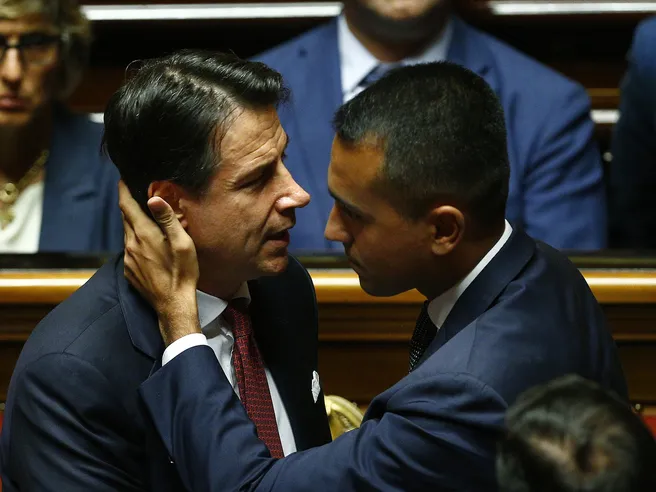 E’ il momento di Game of Rome. Priorità disinnescare mina Iva. Incognite inciucio M5S-Pd, Lega chiede voto