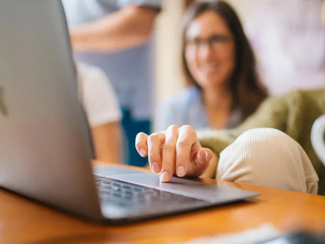 Come aprire il conto Credem e avere 100 euro di buono Amazon