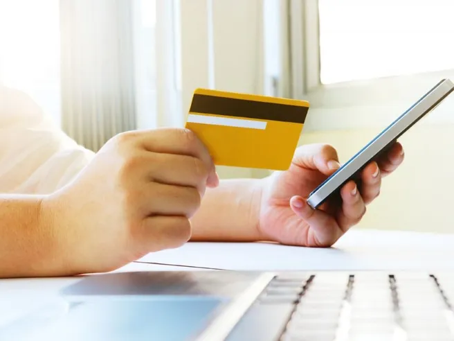 Addio commissioni: con ING hai prelievi gratuiti e cashback fino a 250€